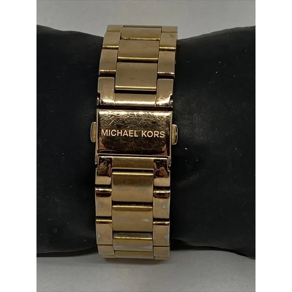 Michael Kors MK5263 Women's Stainless Steel Rose Gold Analog Dial Watch GE431